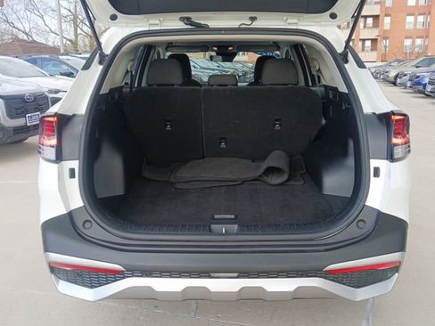 Used 2024 Kia Sportage LX FWD image 25