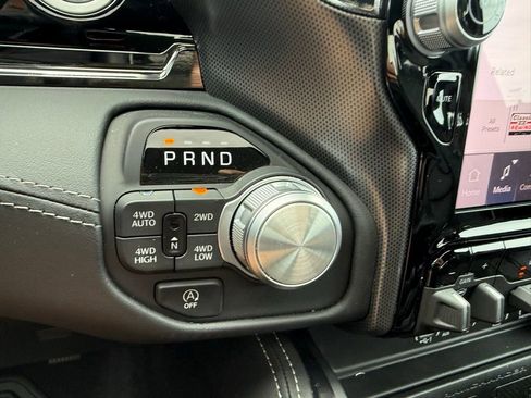 Used 2025 RAM 1500 Limited AWD/4WD image 42