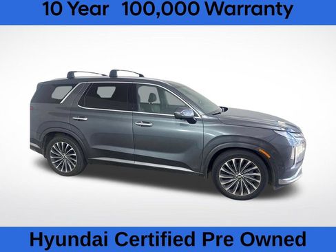 Used 2024 Hyundai Palisade Calligraphy FWD image 2