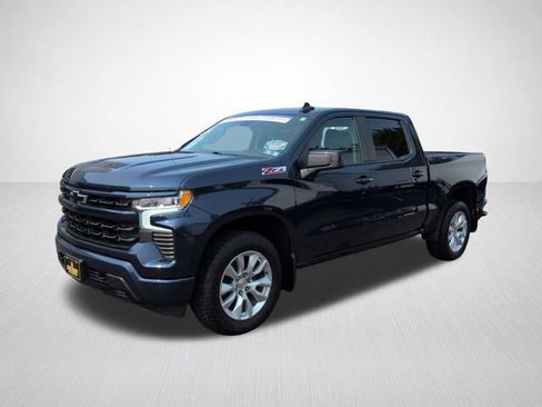 Used 2023 Chevrolet Silverado 1500 RST AWD/4WD image 6