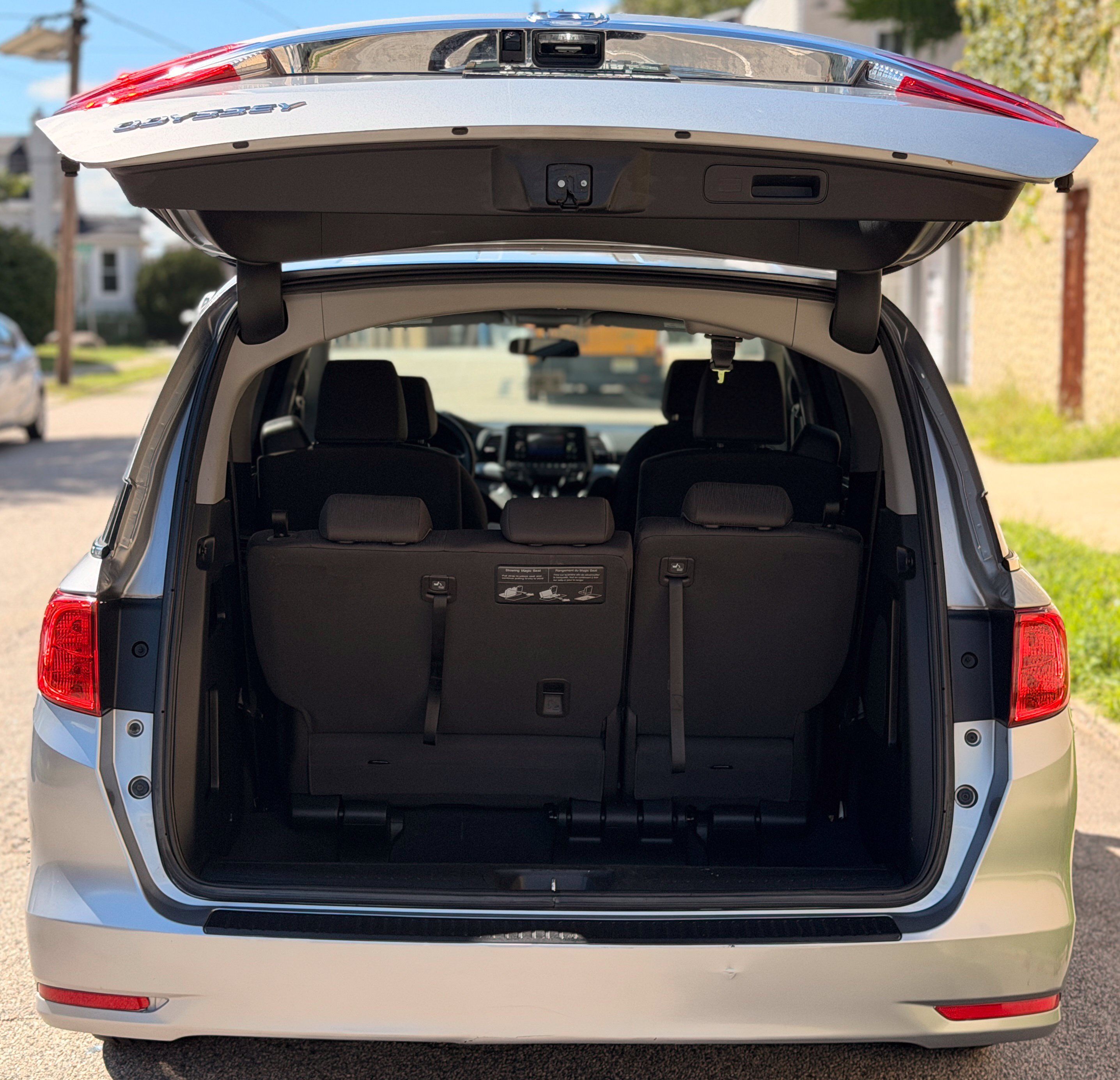 Used 2019 Honda Odyssey LX image 7
