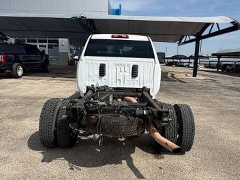 Used 2024 Chevrolet Silverado 3500 W/T w/ WT Convenience Package image 4