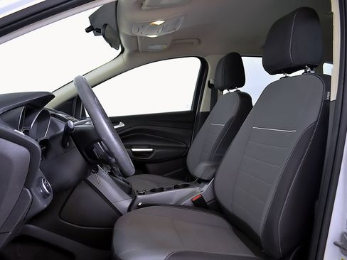 Used 2015 Ford Escape SE FWD image 14