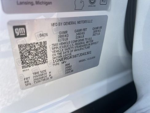 New 2026 Chevrolet Traverse LT w/ Midnight/Sport Edition FWD image 37