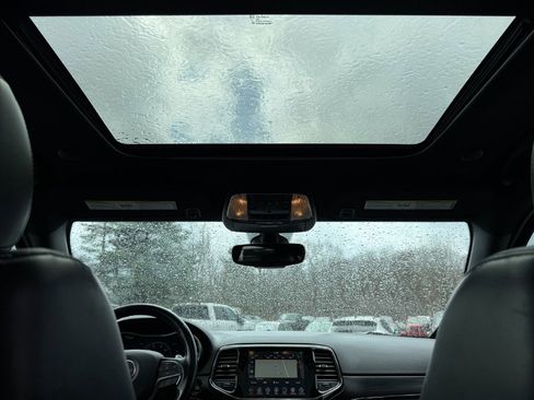 Used 2020 Jeep Grand Cherokee Limited X image 23