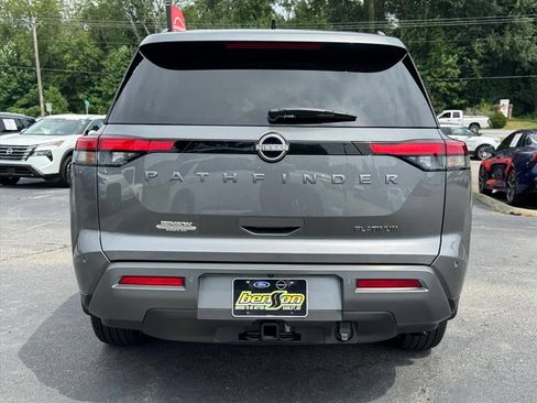 Certified 2026 Nissan Pathfinder Platinum FWD image 4