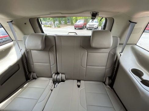Used 2020 GMC Yukon SLT w/ Open Road Package RWD image 16
