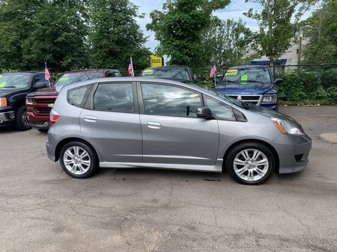 Used 2010 Honda Fit Sport image 25