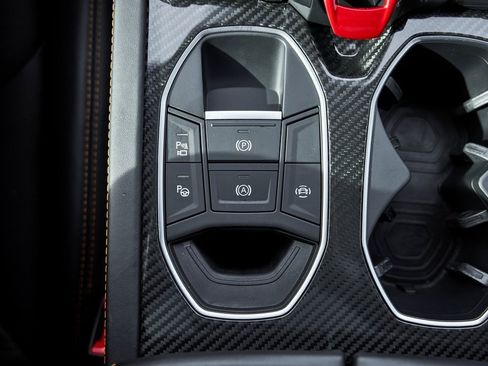 Used 2022 Lamborghini Urus image 66