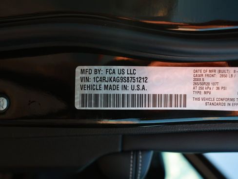 New 2025 Jeep Grand Cherokee L Altitude image 33