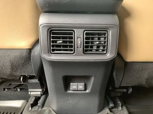 Used 2023 Toyota RAV4 Limited AWD/4WD image 33