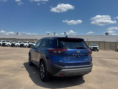 Used 2023 Nissan Rogue SV AWD/4WD image 17