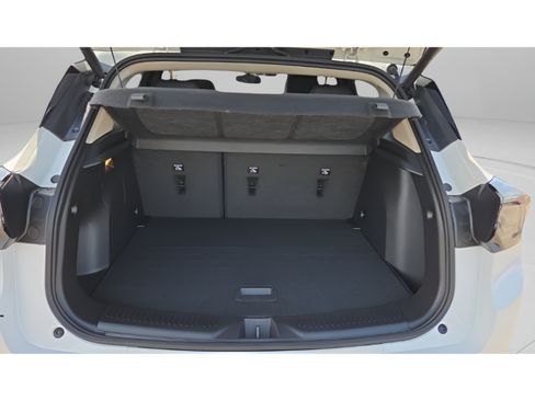 Used 2024 Buick Encore GX Avenir w/ Avenir Convenience Package FWD image 14