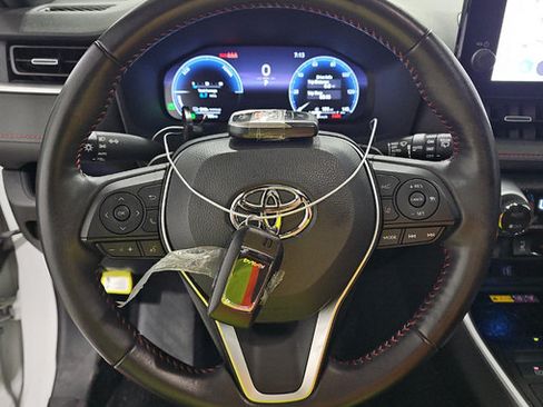 Used 2023 Toyota RAV4 XSE w/ Weather Package AWD/4WD image 7