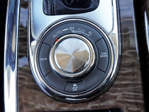 Used 2019 Nissan Armada Platinum w/ Interior Lighting Package image 41