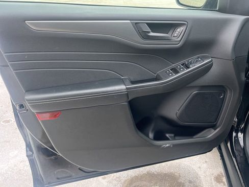 Used 2023 Ford Escape Active image 18