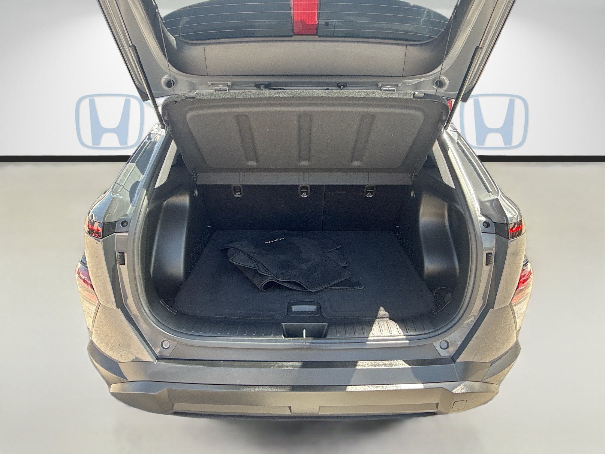 Used 2024 Hyundai Kona SEL w/ Convenience Package FWD image 26
