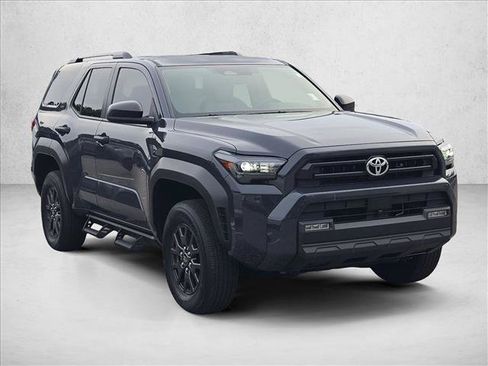 Used 2025 Toyota 4Runner SR5 AWD/4WD image 3