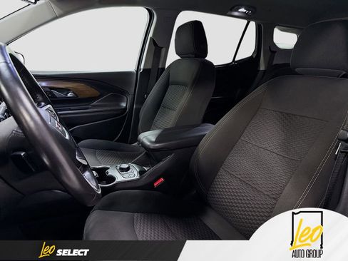 Used 2021 GMC Terrain SLE w/ Driver Convenience Package FWD image 23