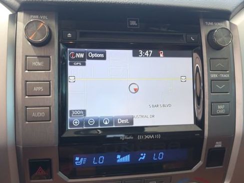 Used 2019 Toyota Tundra Platinum AWD/4WD image 25