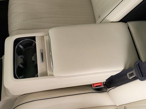Certified 2024 Bentley Flying Spur Azure AWD/4WD image 27