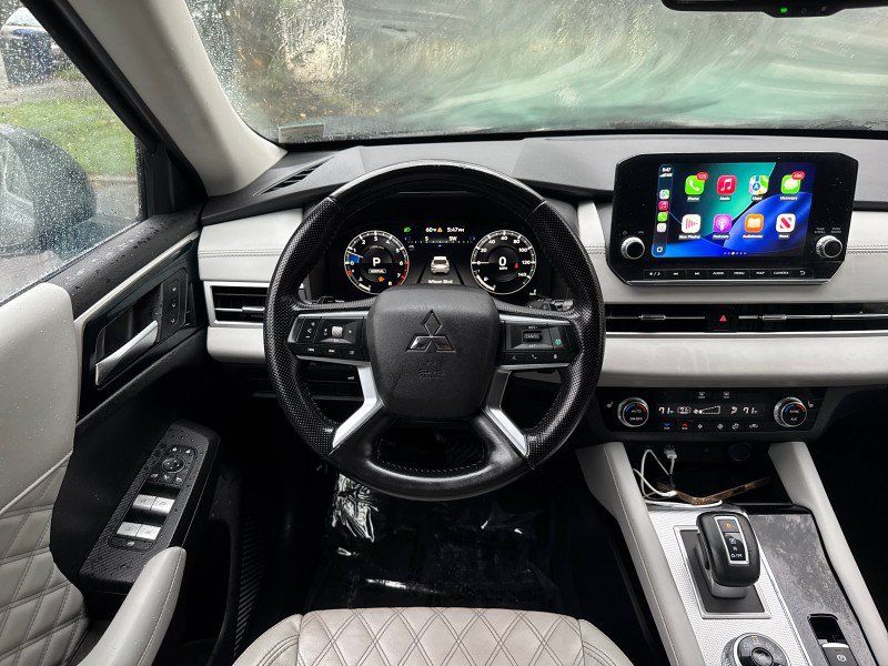 Used 2022 Mitsubishi Outlander SEL FWD image 16