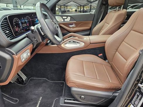 Used 2024 Mercedes-Benz GLS 450 4MATIC image 11