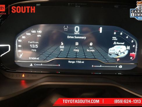 Used 2024 GMC Yukon Denali AWD/4WD image 12