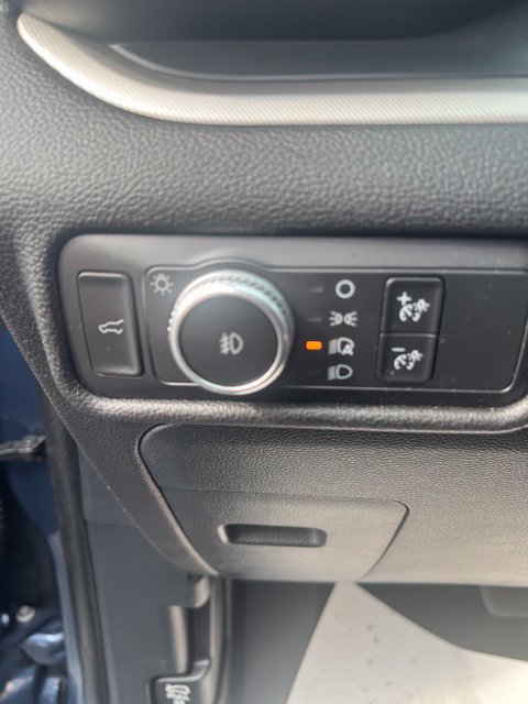 Used 2020 Ford Explorer XLT w/ Equipment Group 202A AWD/4WD image 10