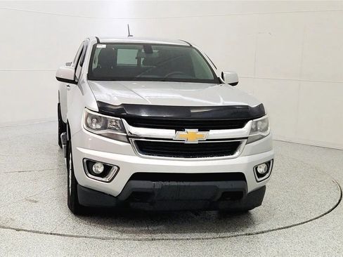 Used 2018 Chevrolet Colorado LT w/ LT Convenience Package image 2