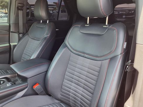 Certified 2025 Ford Explorer ST-Line w/ Premium Package RWD image 14