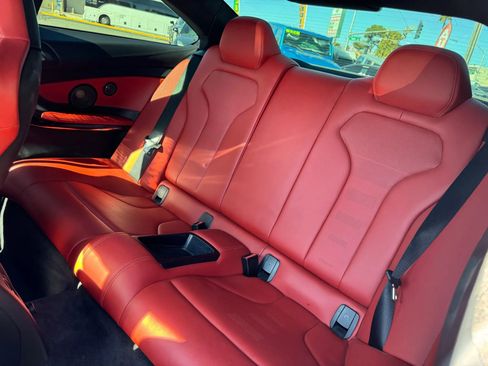 Used 2018 BMW M4 Coupe image 13