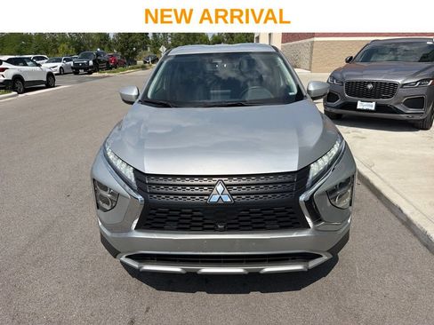 Used 2024 Mitsubishi Eclipse Cross SE AWD/4WD image 2
