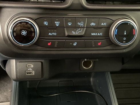 Used 2022 Ford Maverick XLT w/ Equipment Group 300A Standard image 14