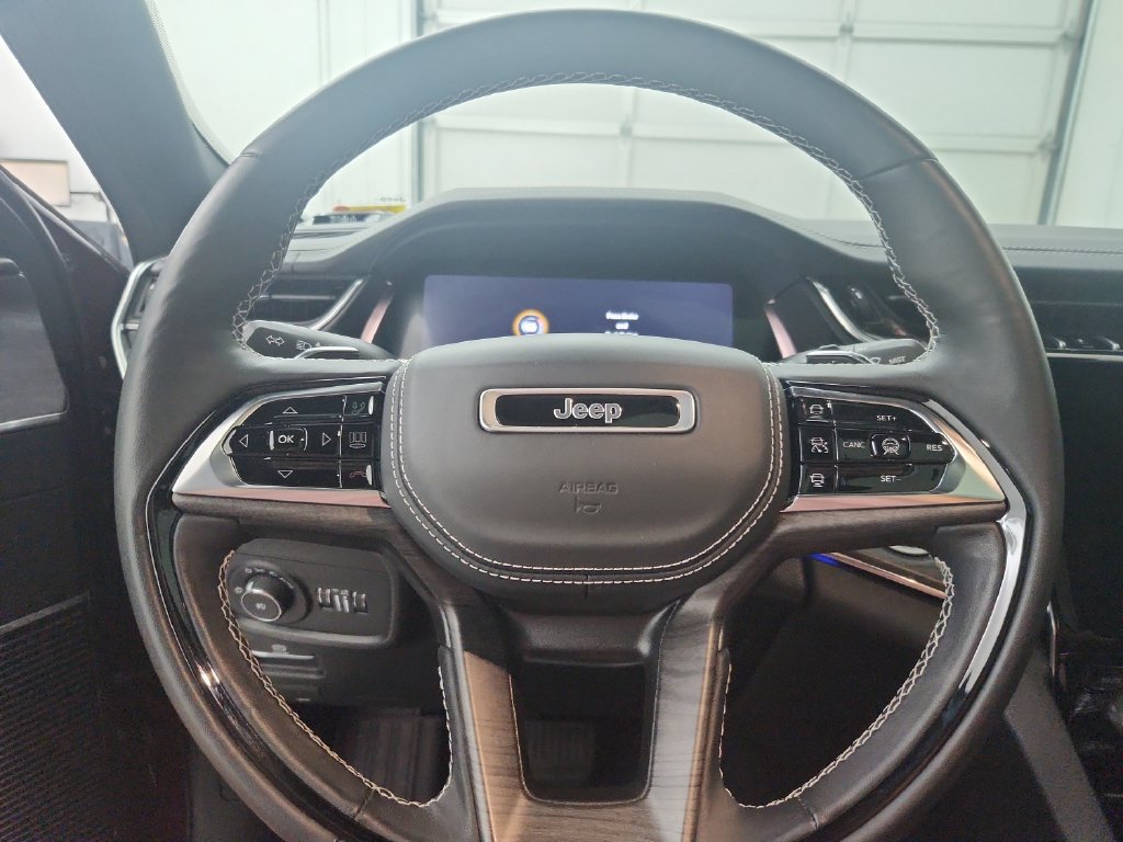 Certified 2023 Jeep Grand Cherokee Overland w/ Adv Protech Group III AWD/4WD image 25