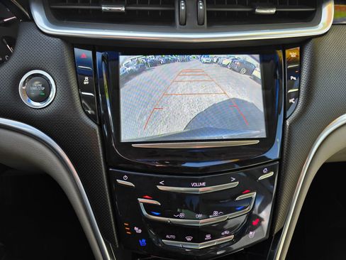 Used 2016 Cadillac XTS Luxury image 4