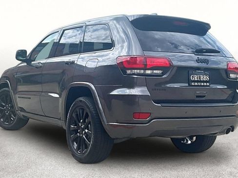 Used 2021 Jeep Grand Cherokee Laredo X RWD image 16