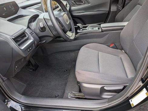 Used 2025 Toyota Prius LE image 14
