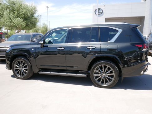 Used 2026 Lexus LX 600 F Sport w/ Accessory Package (Z1) AWD/4WD image 5