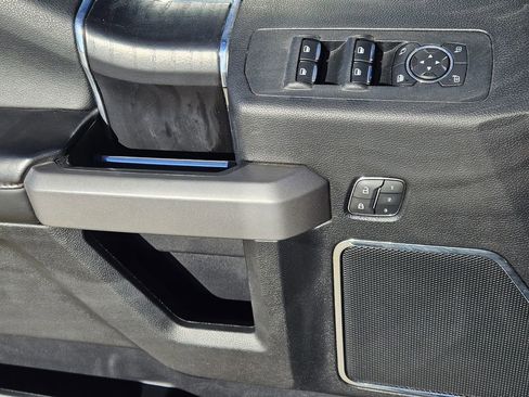 Used 2019 Ford F150 Platinum w/ Equipment Group 701A Luxury image 28