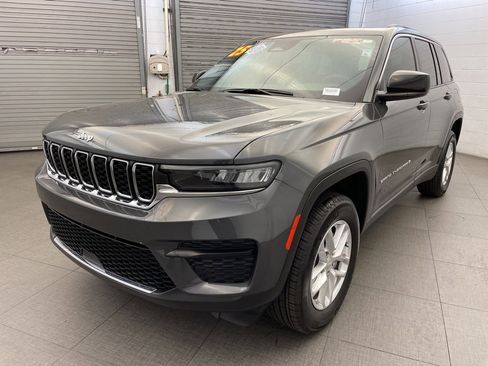 Certified 2025 Jeep Grand Cherokee Laredo X w/ Trailer Tow Package image 9