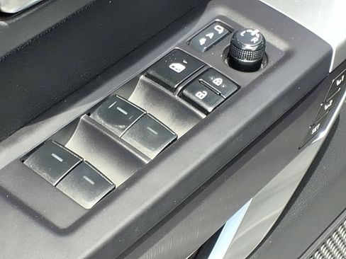 Used 2023 Toyota Tundra Platinum AWD/4WD image 15