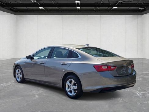 Used 2024 Chevrolet Malibu LT FWD image 3