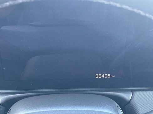 Used 2025 Chevrolet TrailBlazer LT w/ LT Cold Weather Package AWD/4WD image 10