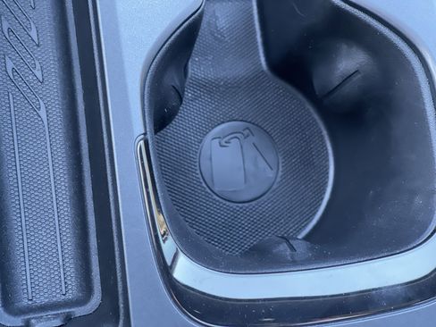 New 2025 Chevrolet Equinox EV RS image 53