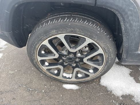 Certified 2018 Jeep Compass Limited image 15