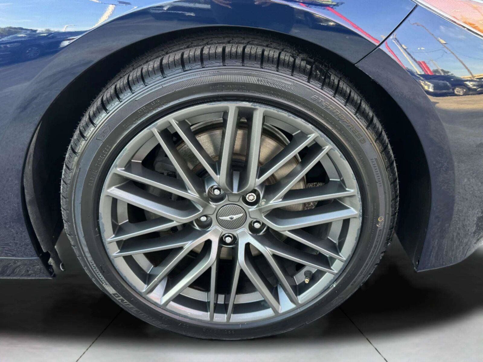 Used 2019 Genesis G70 2.0T Advanced w/ Elite Package RWD image 43