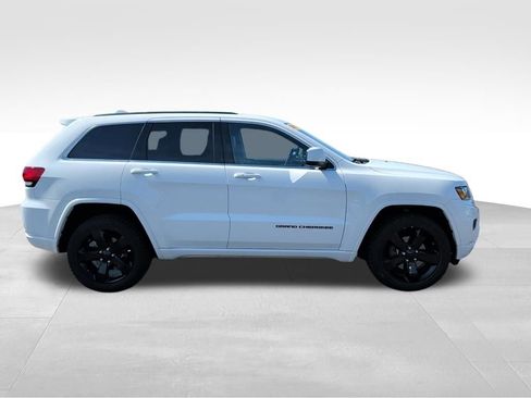 Used 2015 Jeep Grand Cherokee Altitude AWD/4WD image 5