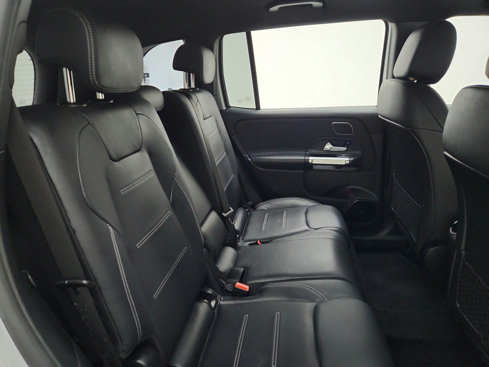 Used 2023 Mercedes-Benz GLB 35 AMG 4MATIC image 48