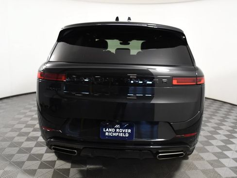 Used 2024 Land Rover Range Rover Sport Dynamic SE AWD/4WD image 5